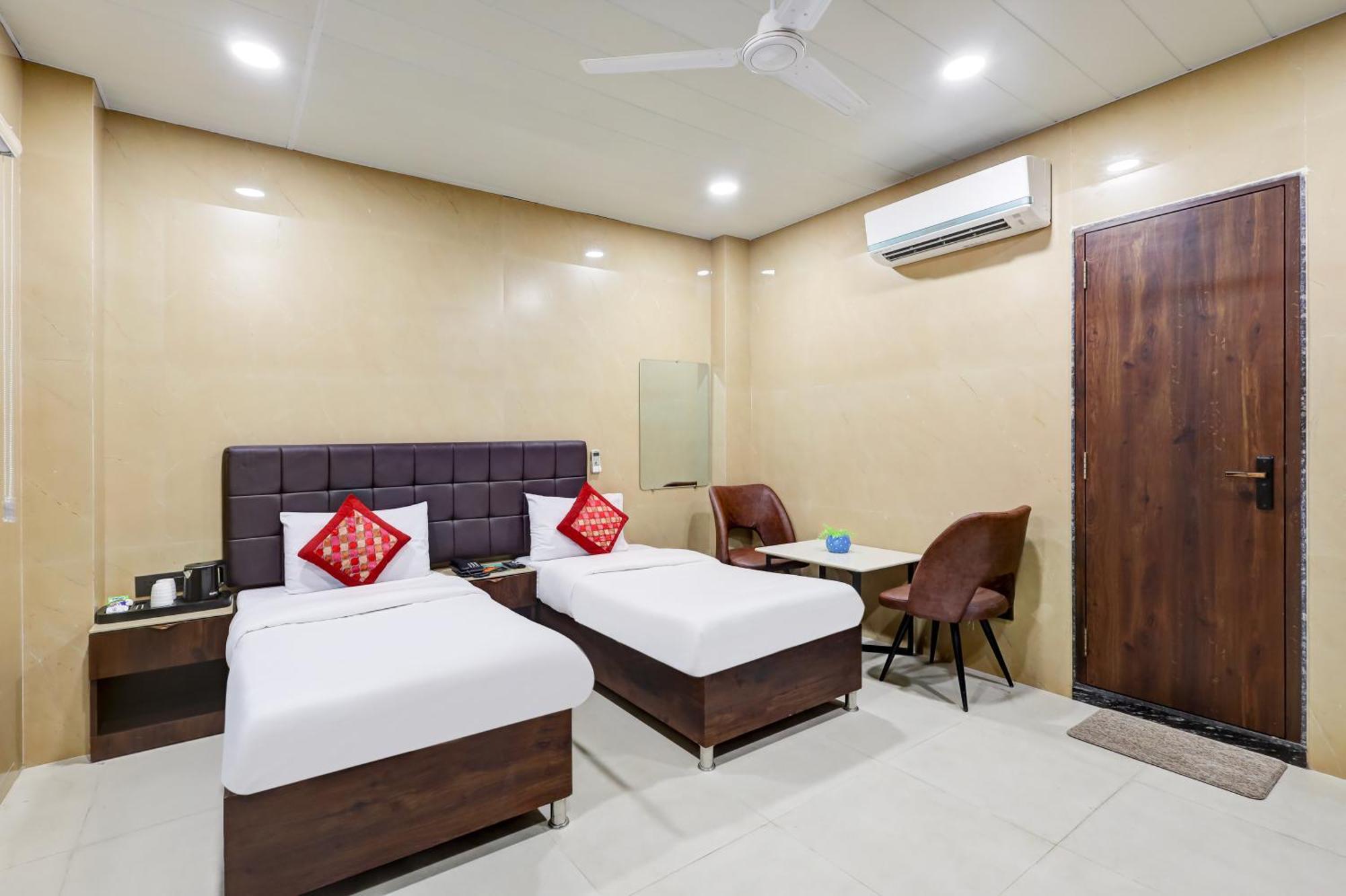 Hotel Singh Palace เดลี ภายนอก รูปภาพ