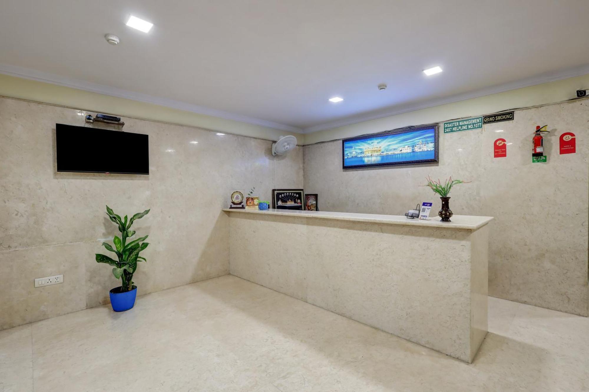 Hotel Singh Palace เดลี ภายนอก รูปภาพ