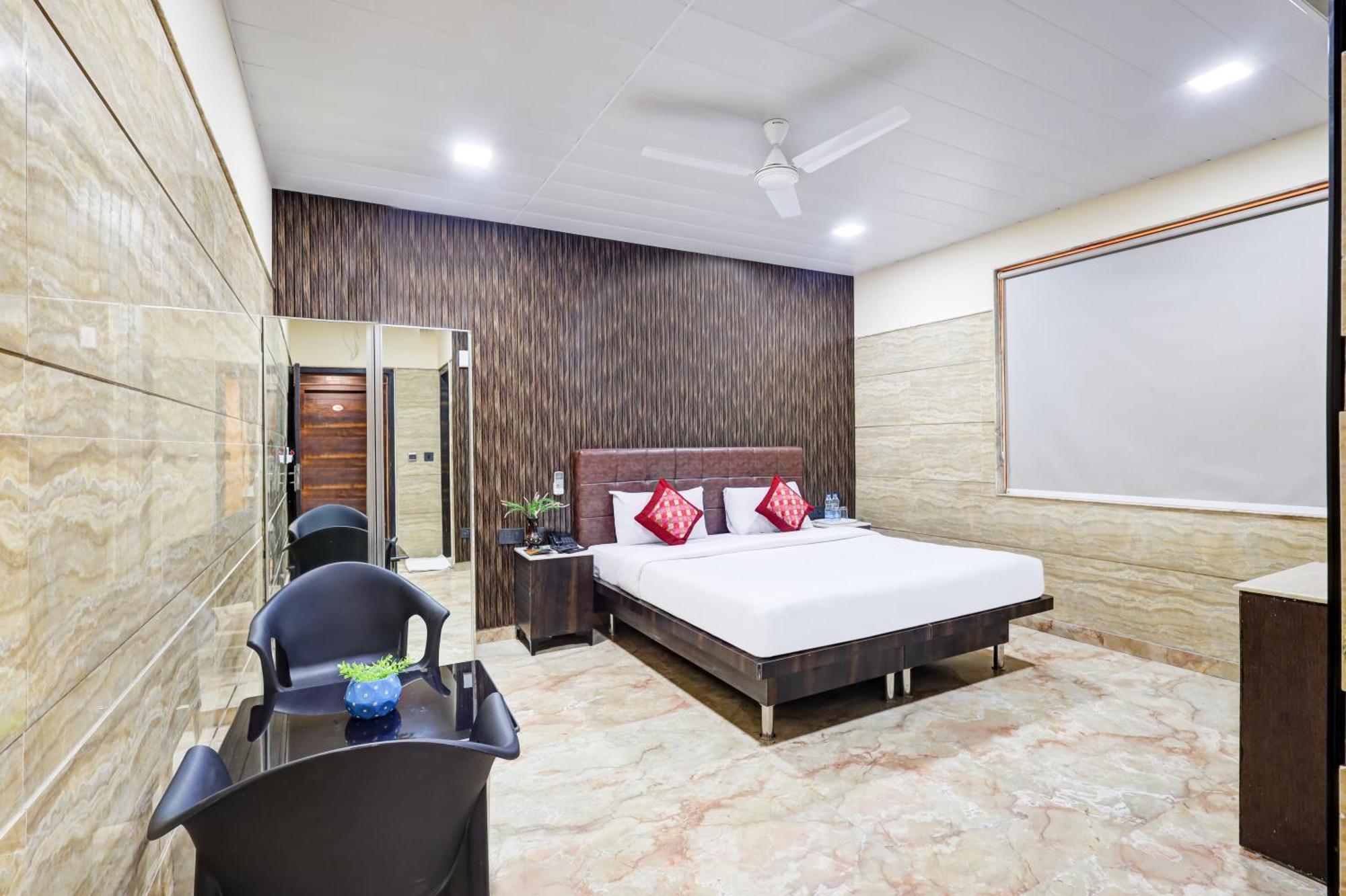 Hotel Singh Palace เดลี ภายนอก รูปภาพ