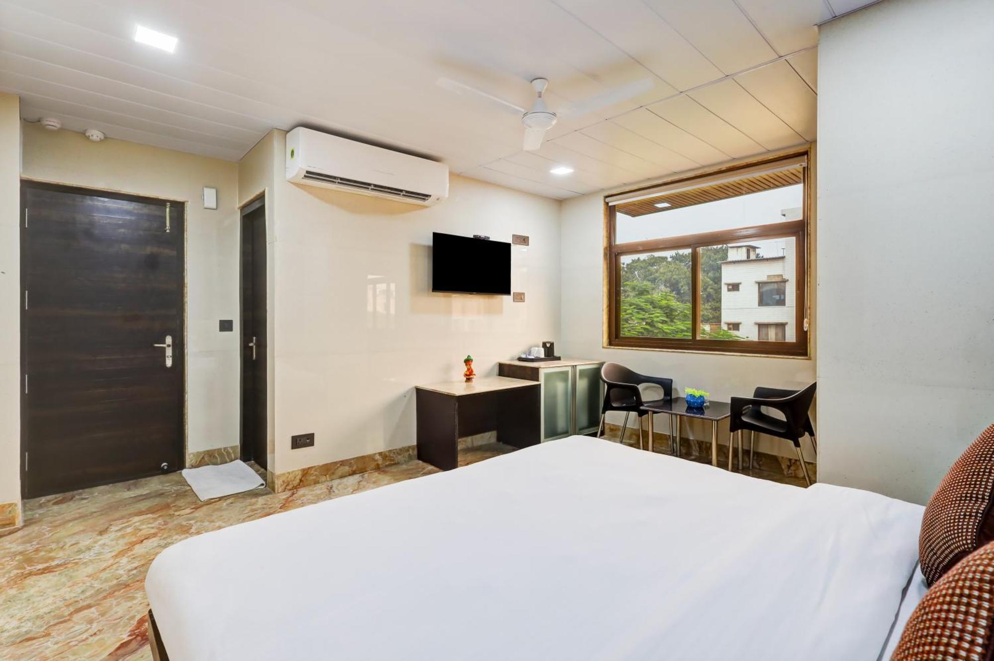 Hotel Singh Palace เดลี ภายนอก รูปภาพ